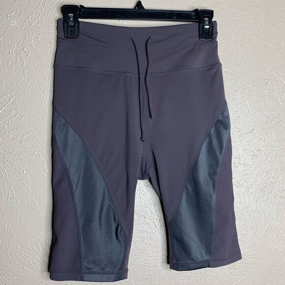 Free people movement tap back ribbed mesh biker shorts gray - Picture 2 of 14